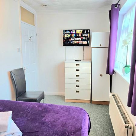 Gillings Villa -Perfect For Long & Short Stays Gillingham (Kent) Exterior foto