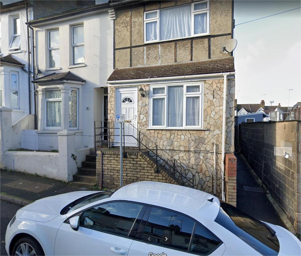 Gillings Villa -Perfect For Long & Short Stays Gillingham (Kent) Exterior foto